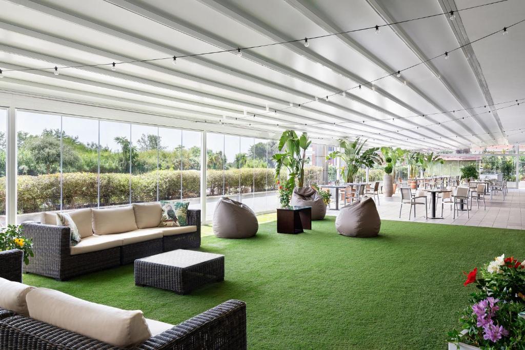 Courtyard by Marriott Rome Central Park - Resim 44