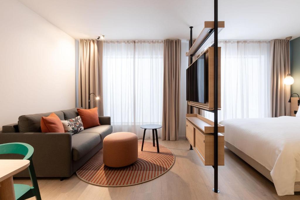 Postel nebo postele na pokoji v ubytování Element by Westin Wroclaw