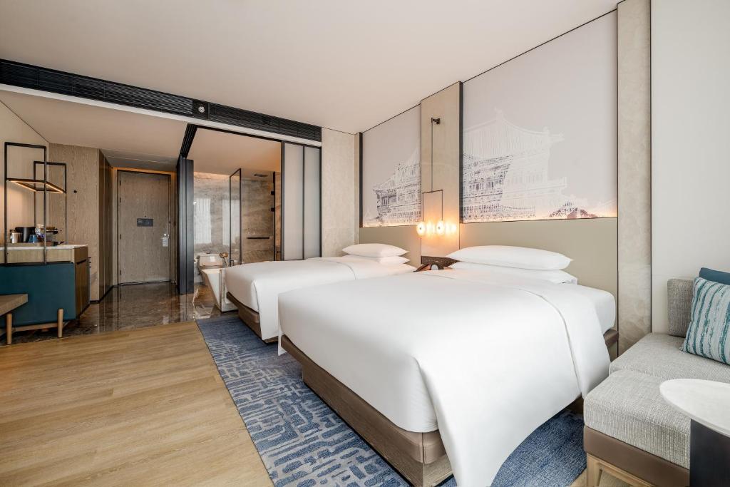 Wuhan Marriott Hotel Wuchang - Deluxe Zweibettzimmer Mit Seeblick