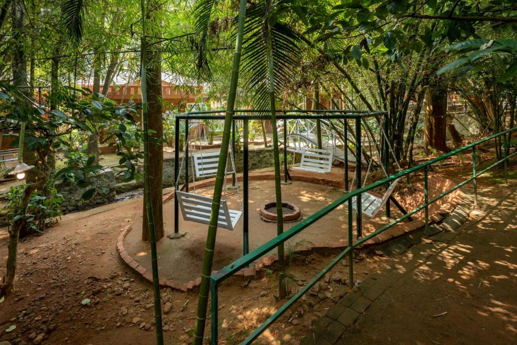 Zahrada ubytování Lakkidi Village Resort Wayanad