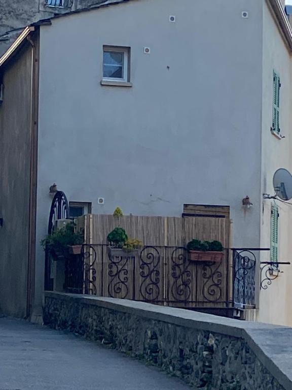 A Stella - Two-Bedroom House