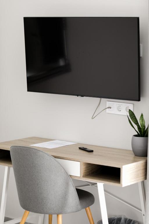 Comfort City Suites & Rooms - 8