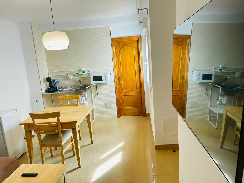 Acantilados De Maro - Twin Room Met Eigen Badkamer
