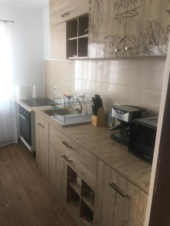 Una cocina o kitchenette en Cabana Pojorata