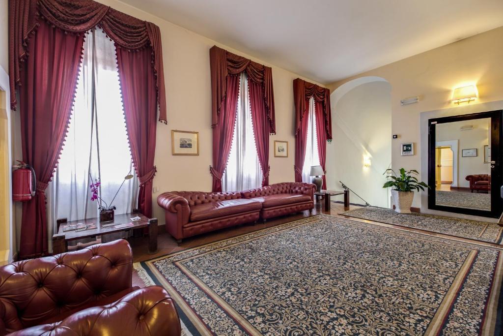 Relais Hotel Antico Palazzo Rospigliosi - Resim 4