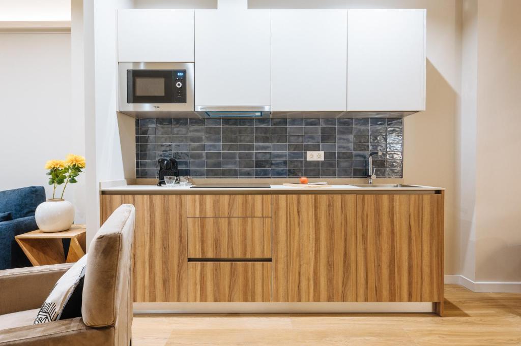 New Hostly Alameda Apartments