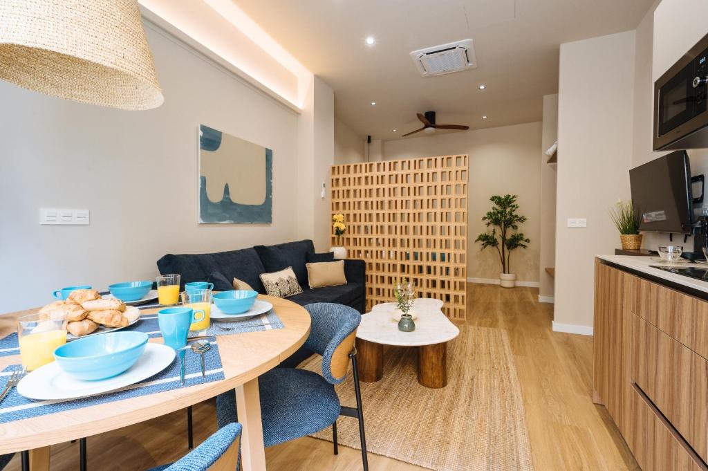 New Hostly Alameda Apartments - 3