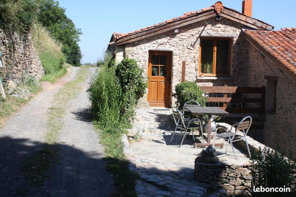 Gites Des Esselards - Chalet De Deux Chambres