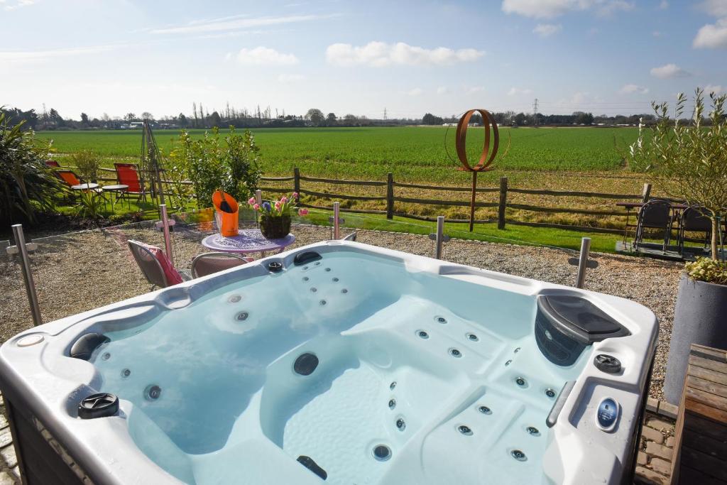 Φωτογραφία από το άλμπουμ του Air Maison - The Cow Shed WOW Factor Countryside Retreat σε Westbourne