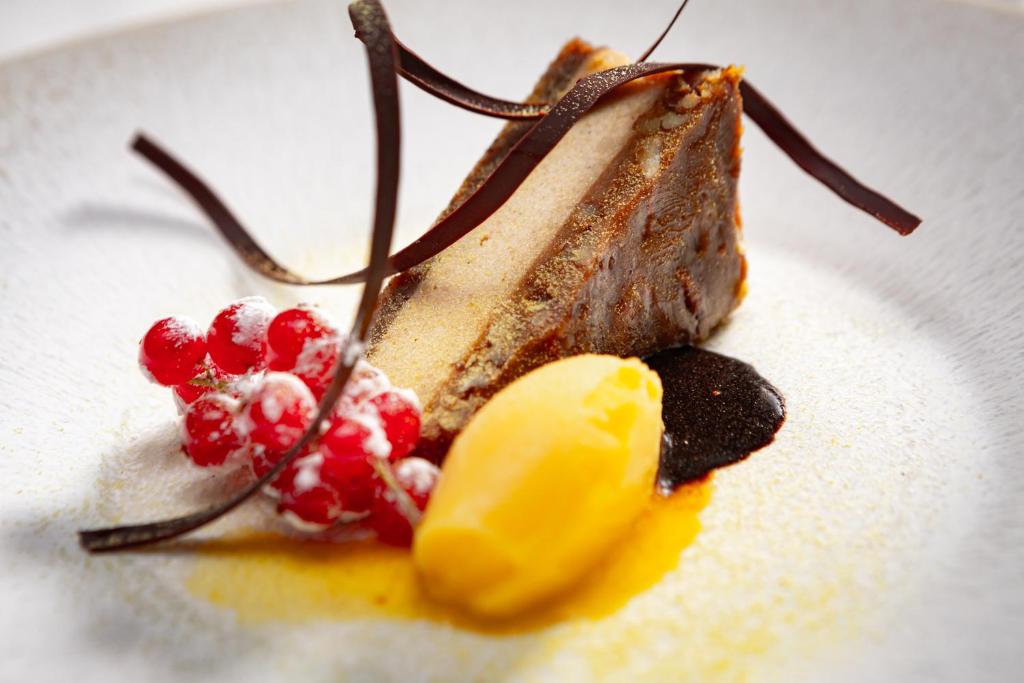 Grand Hotel River Park, a Luxury Collection Hotel, Bratislava - Resim 3