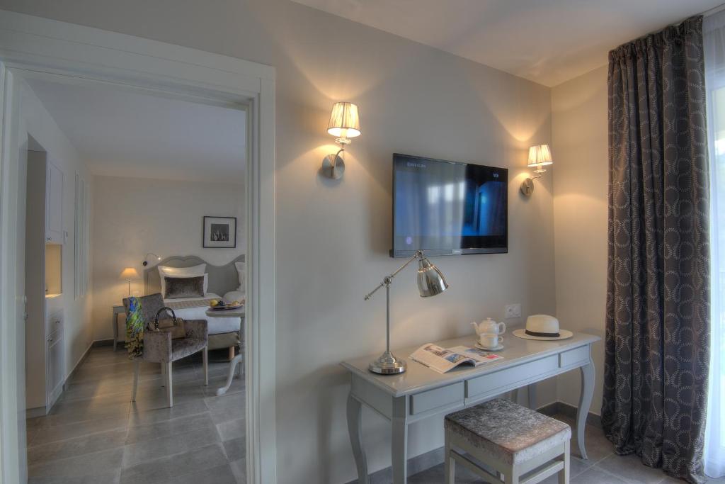 
Privilege Family Room - Free Spa Access
