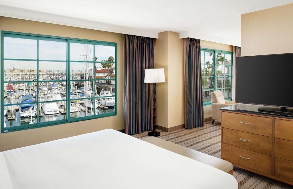 DoubleTree by Hilton San Pedro - 