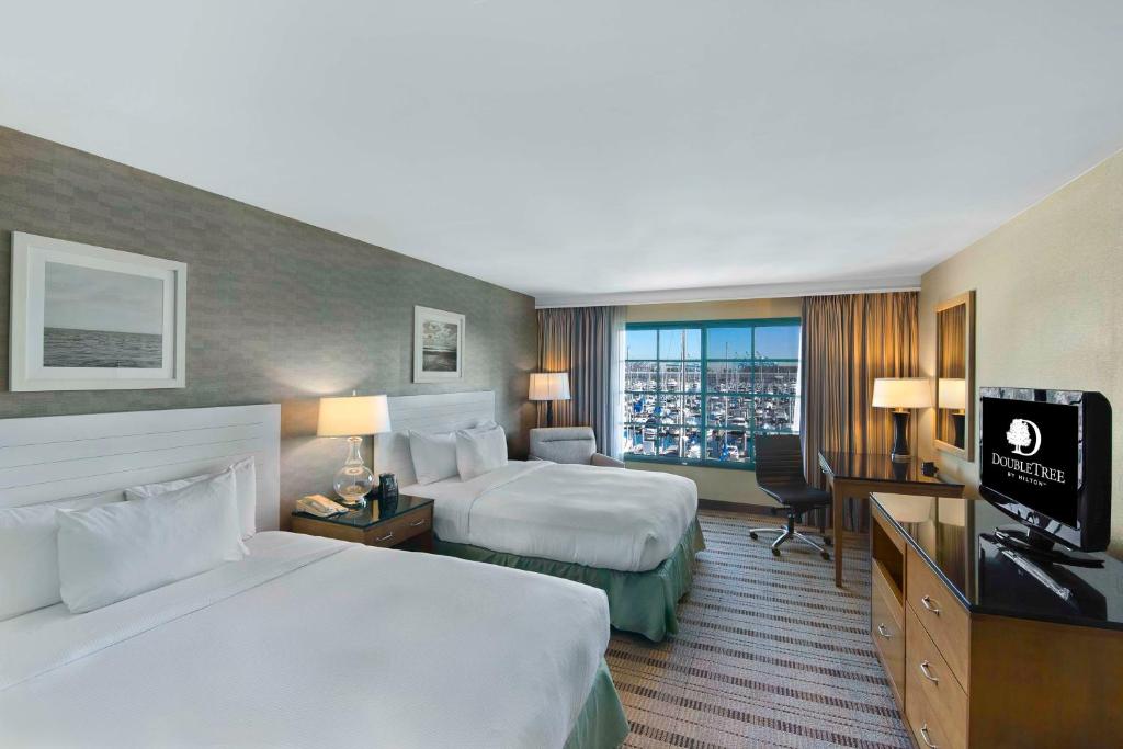 DoubleTree by Hilton San Pedro - 
