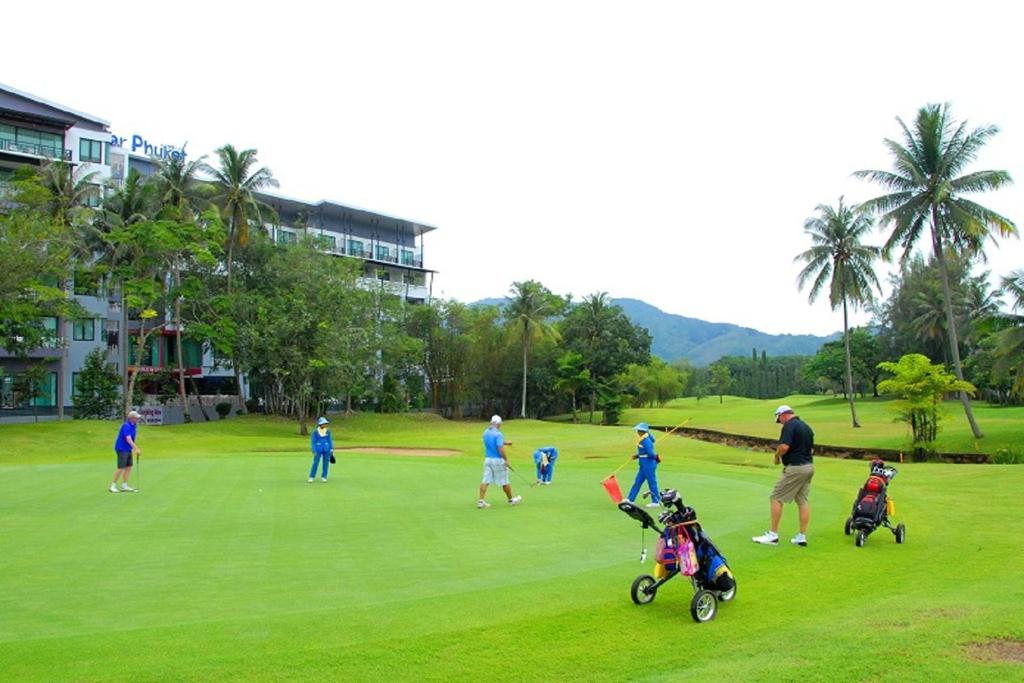 Hosté ubytování The Par Phuket SHA Plus