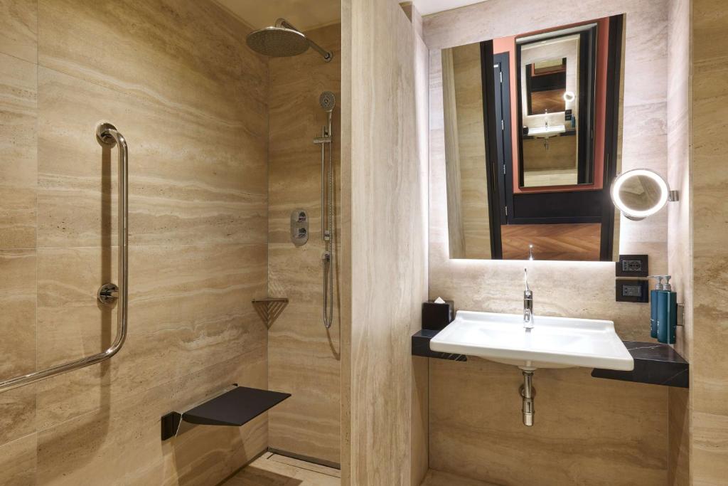 Hilton Rome Eur La Lama - Resim 39