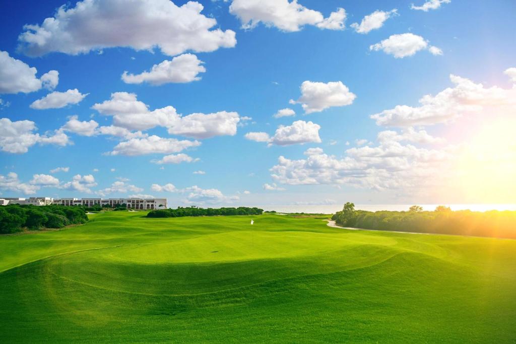 Golf v hotelu nebo okolí