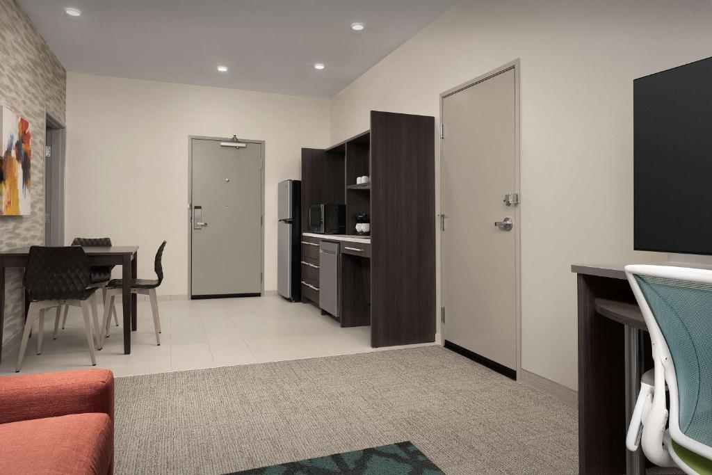 Kuchyň nebo kuchyňský kout v ubytování Home2 Suites By Hilton Abilene Southwest