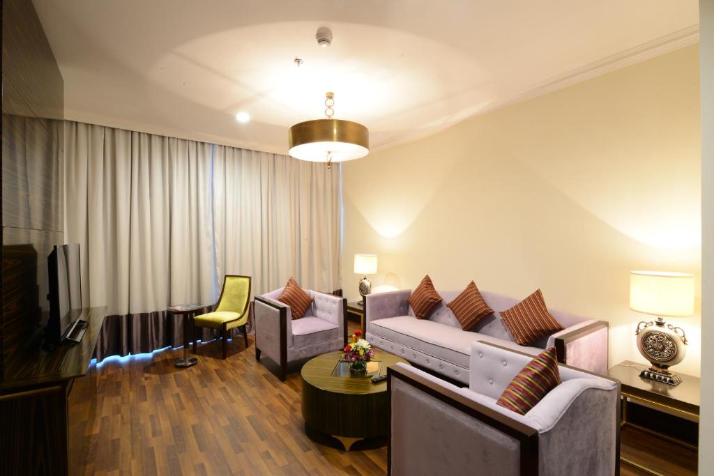 Posezení v ubytování Landmark Premier Hotel