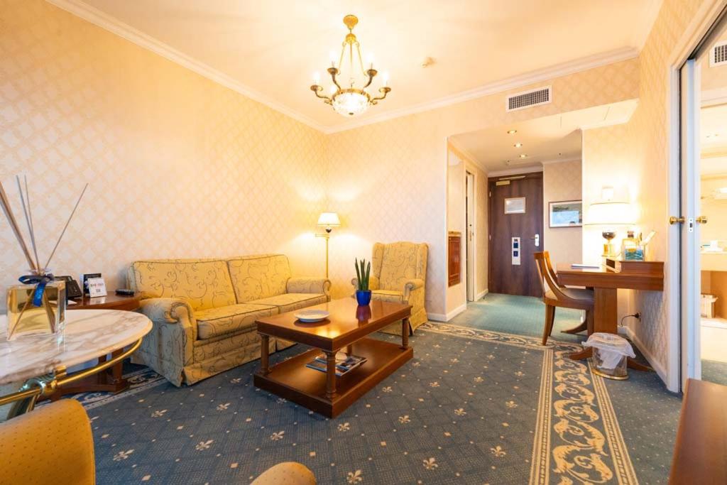 Posedenie v ubytovaní Grand Hotel Del Mare Resort & Spa