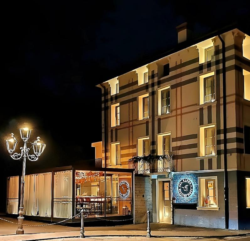 The building in which a szállodákat is located
