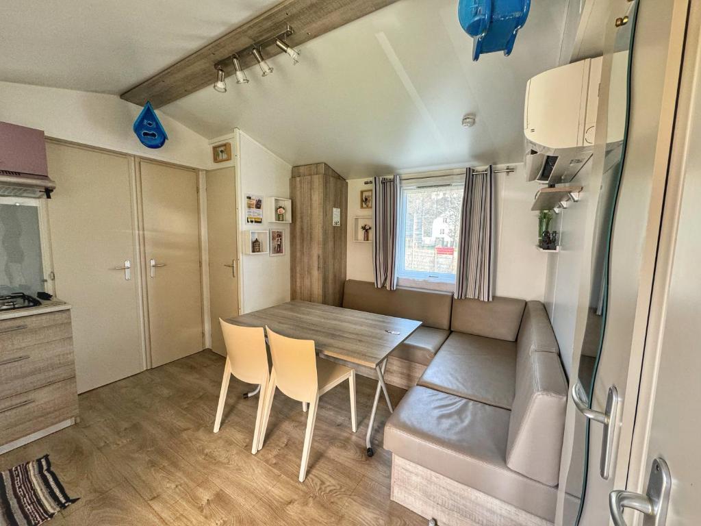 Grand Mobile-Home 6 Places climatisé – photo 5