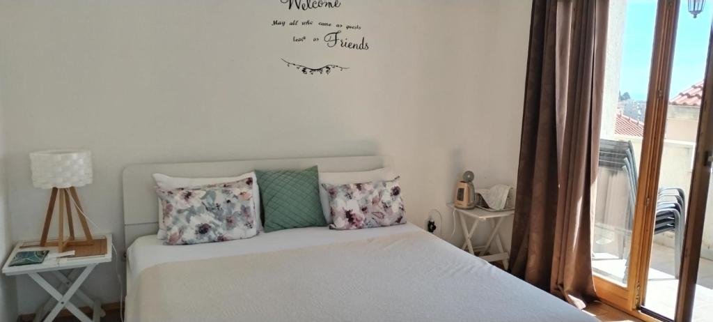 Posteľ alebo postele v izbe v ubytovaní Guesthouse Alliya