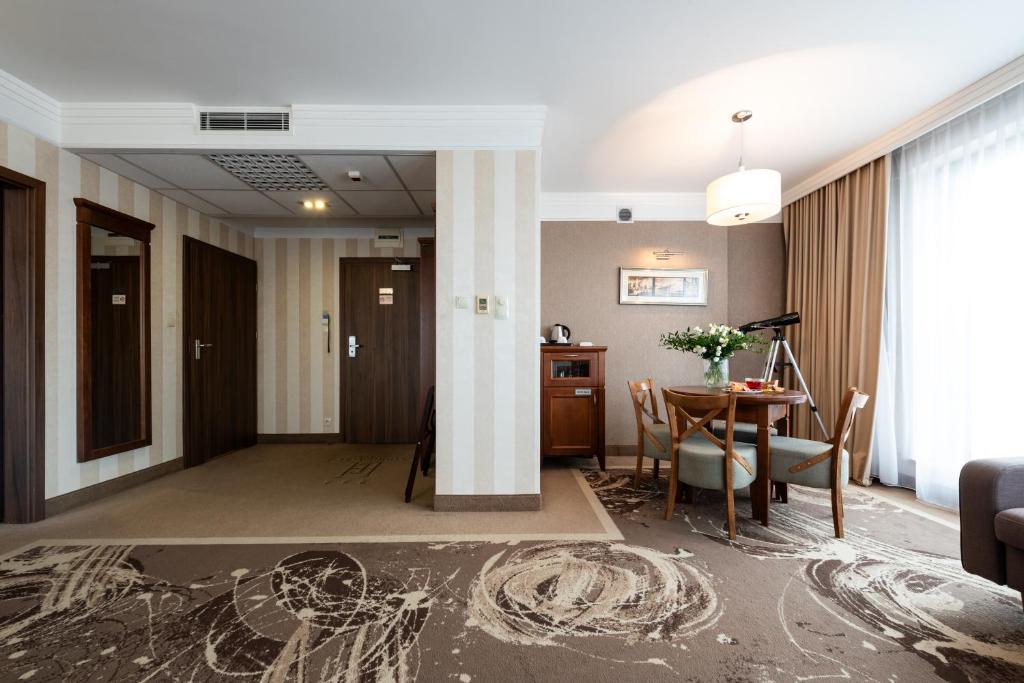 Hotel Esperanto - Resim 17