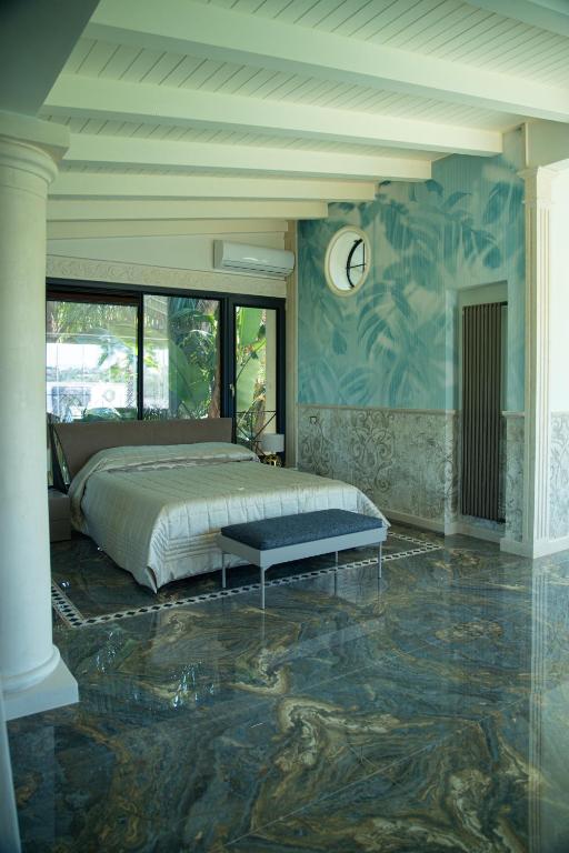 Thalos boutique home