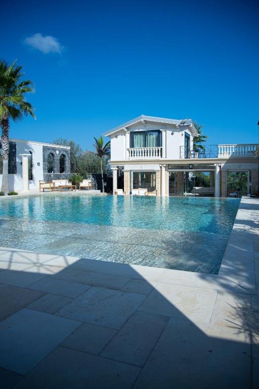 Thalos boutique home