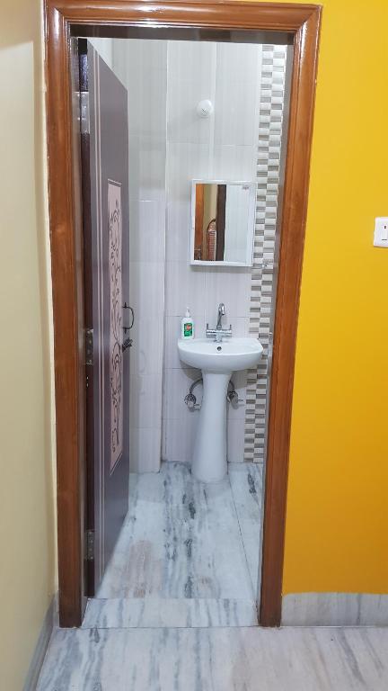 Bilik mandi di Singhas' Home