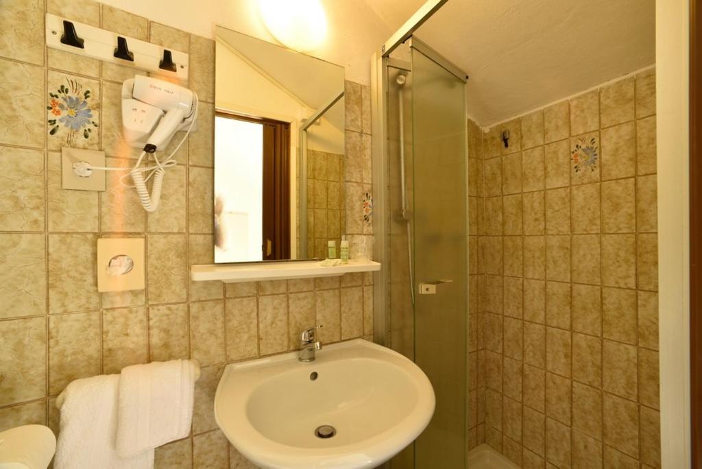 Hotel Diano Marina Mhotelsgroup - Camera Singola Con Bagno Privato