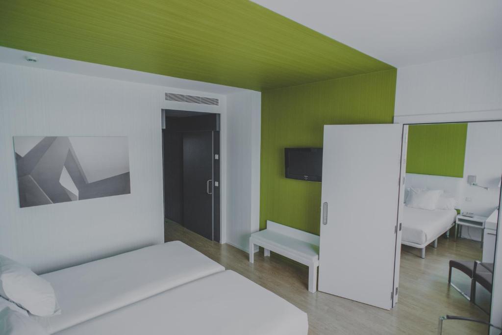 Hotel Zentral Castellana Norte - Resim 22