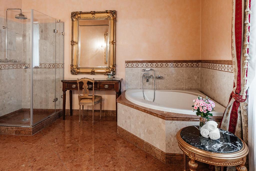 Alchymist Grand Hotel and Spa - Preferred Hotels & Resorts - Resim 11