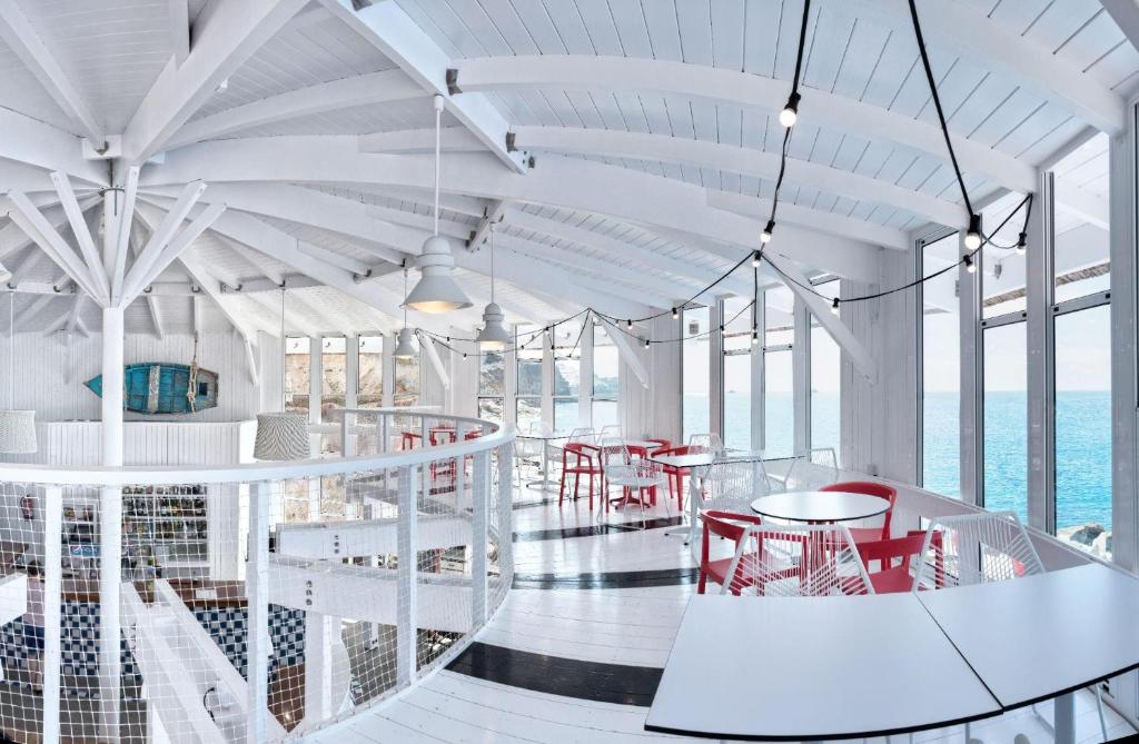 A restaurant or other place to eat at Marina Suites Gran Canaria