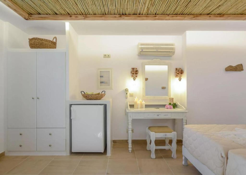 Glaronissi Beach - 6