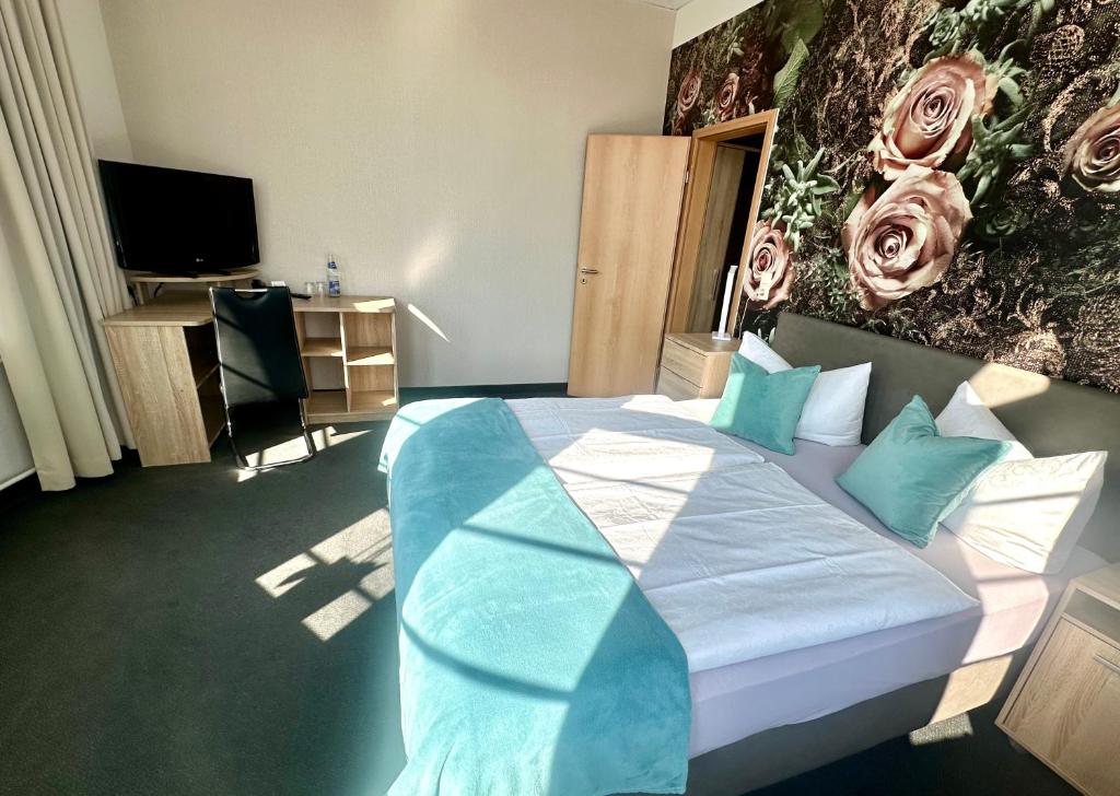 TV a/nebo společenská místnost v ubytování Hotel "Central" Inh Carolin Krause