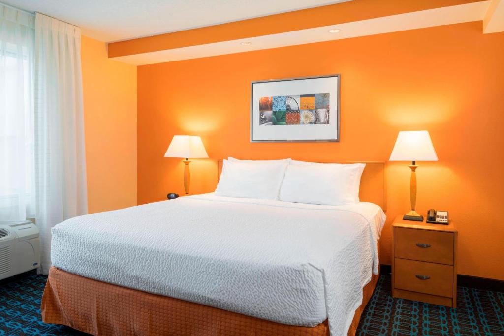 Fairfield Inn & Suites by Marriott State College - Suíte King De 1 Quarto Com Sofá-Cama
