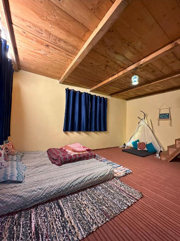 Postel nebo postele na pokoji v ubytování Ahorastays