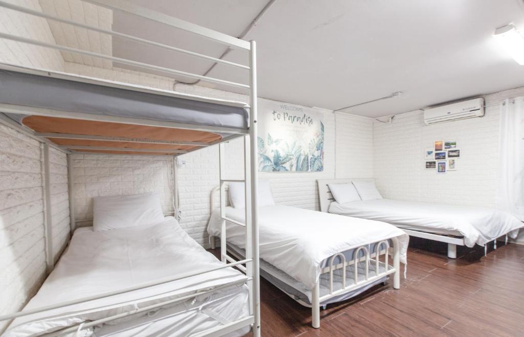 Hongdae Style Guesthouse - Sala Familiar
