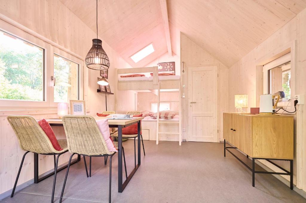 Fotografie z fotogalerie ubytování Baumschiffhotel am Waldbad v destinaci Bad Rodach
