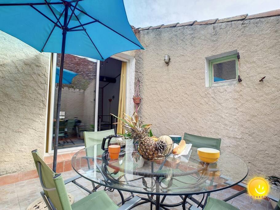 Patio alebo iná vonkajšia časť ubytovania Coeur de Fitou : Maison de village atypique