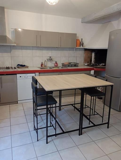 Kuchyňa alebo kuchynka v ubytovaní Coeur de Fitou : Maison de village atypique