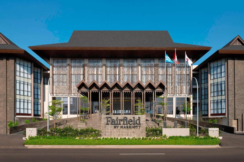 a building with a sign in front of it at Fairfield by Marriott Belitung in Tanjungpandan