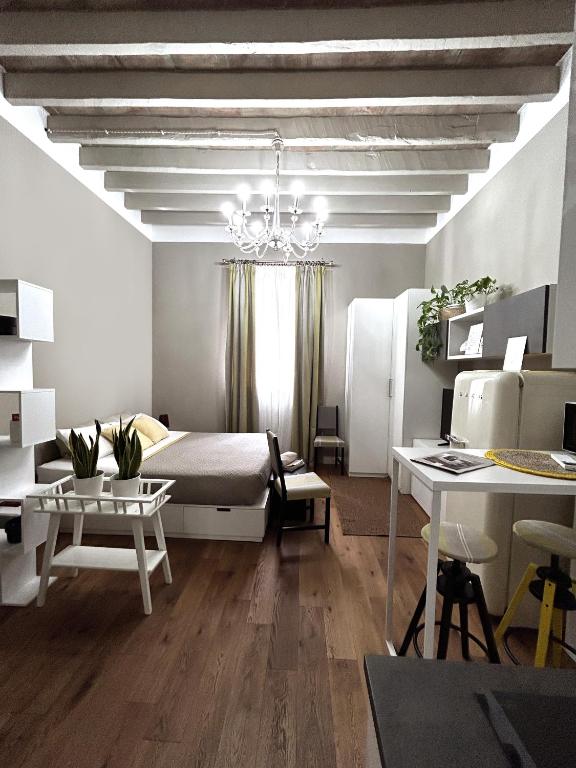 A bed or beds in a room at Room114 - Studio apartment near the center