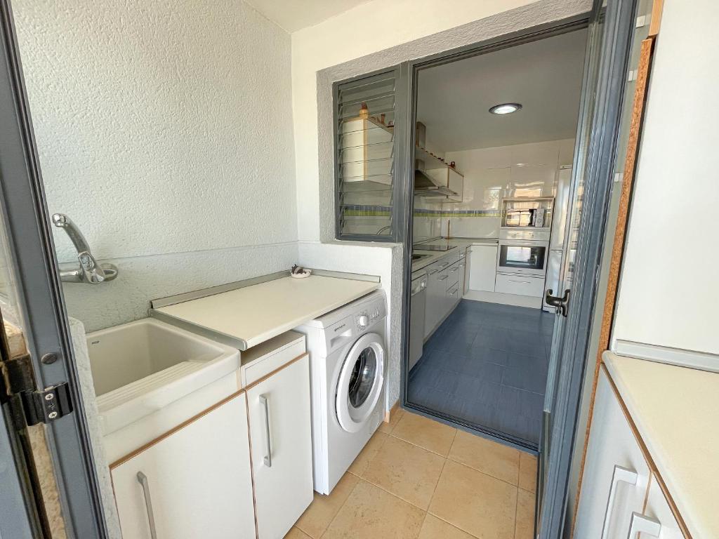 Kuchyň nebo kuchyňský kout v ubytování Oropesa Ciudad de Vacaciones 3000