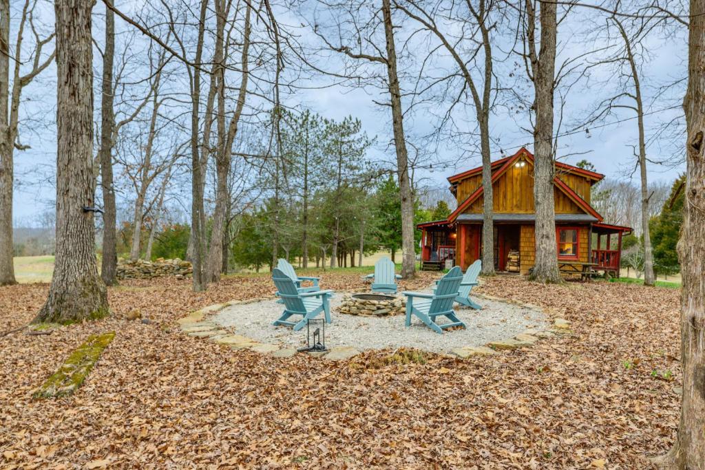 Gallery image of Pet-Friendly Ohio Cabin with Deck, Grill and Fire Pit! in Seaman