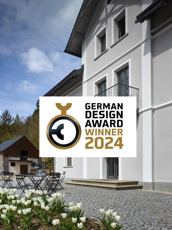 Certifikát, hodnocení, plakát nebo jiný dokument vystavený v ubytování Tauhaus