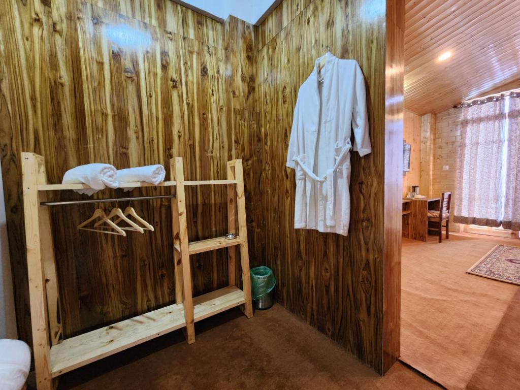 Fotografie z fotogalerie ubytování Gadegal Homestay Narkanda - Rooms & Pahadi Café v destinaci Šimla