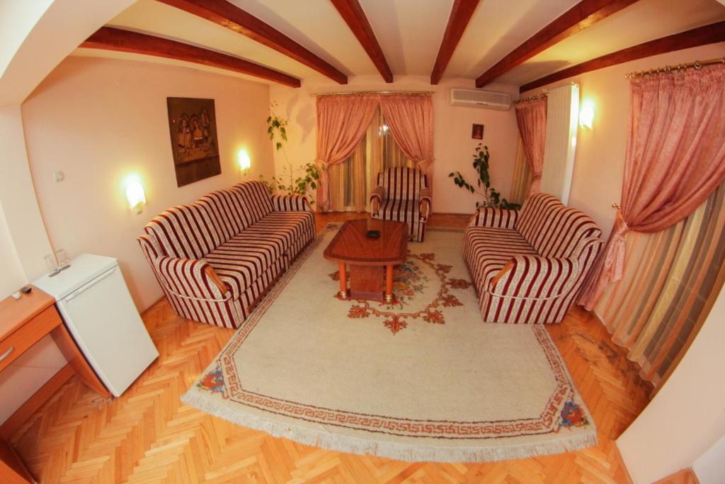 Posezení v ubytování Hotel Fontana