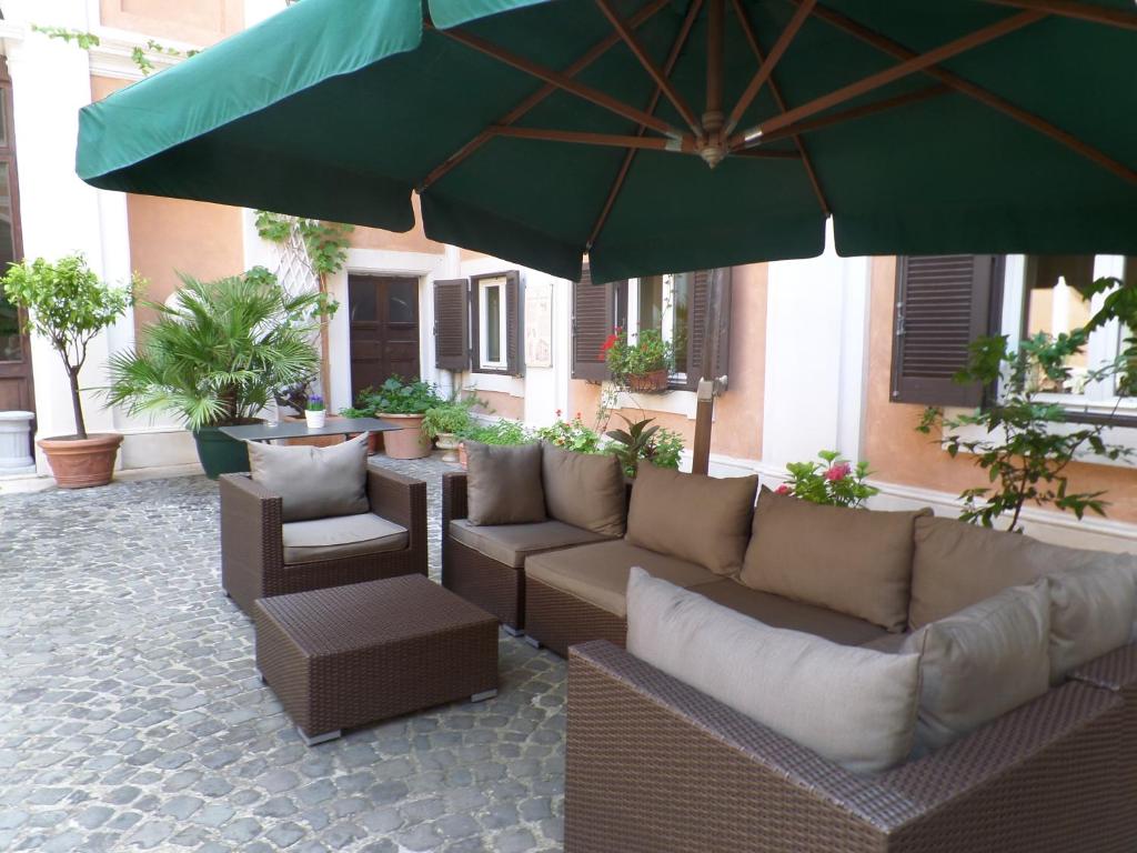 Posezení v ubytování Relais Hotel Antico Palazzo Rospigliosi